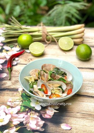 Hình của món Sò Hai Cồi Hấp Thái.