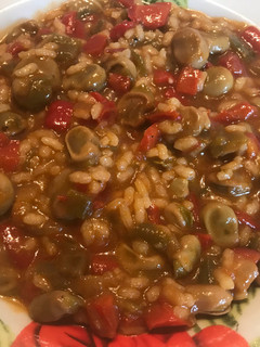 Una foto de Arroz con habas