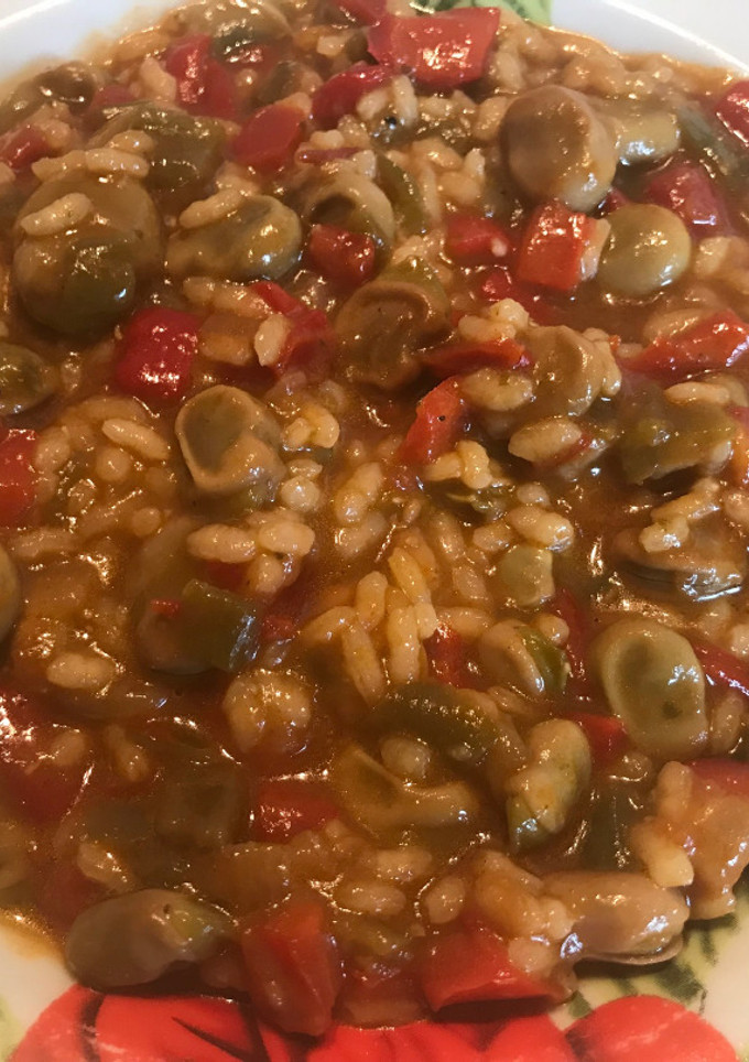 Una foto de Arroz con habas