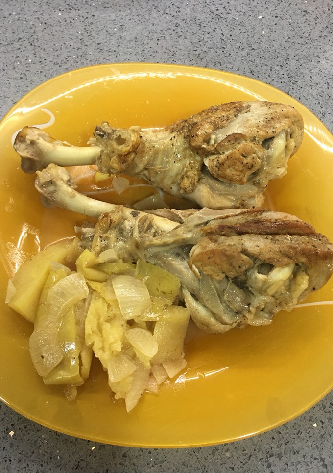 Una foto de Muslos de pavo al cava