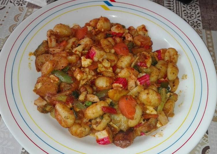 Ñoquis con wok asiático