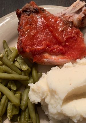 A picture of Hawaiian pork chops.