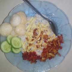 NaSi uduk Ricecooker sederhana aja yg penting enaakk.. 😍 রেসিপির প্রধান ছবি