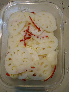 涼拌藕片 的食譜成品照片