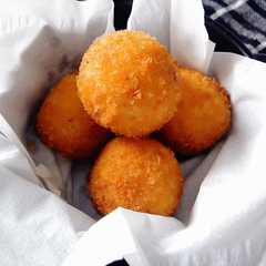รูปของ Cheese Rice Ball