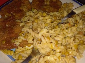 Una foto de Fideos y milas de berenjena