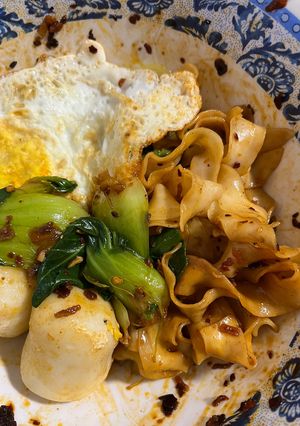 Hình của món Mì cắt trộn (Chilli mee pok).
