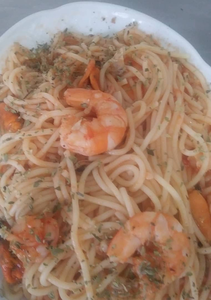 Una foto de Espaguetis frutti di mar