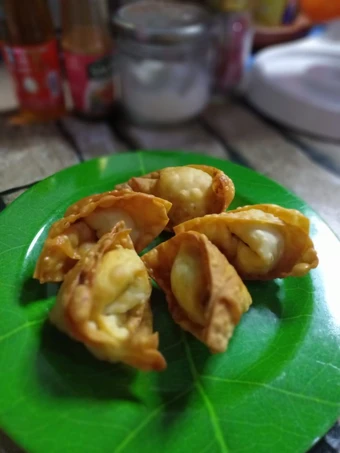 Langkah Gampang Membikin Resep  Pangsit goreng ayam yang Bisa Manjain Lidah, Lezat