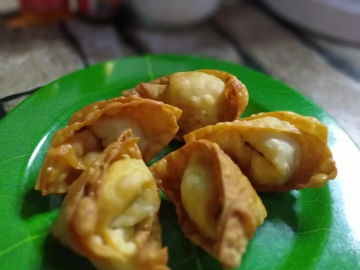 Langkah Gampang Membikin Resep  Pangsit goreng ayam yang Bisa Manjain Lidah, Lezat