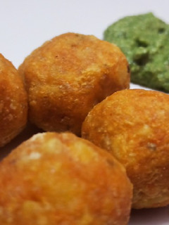 સાબુદાણા ના વડા (Sabudana Vada Recipe In Gujarati) રેસીપી મુખ્ય ફોટો