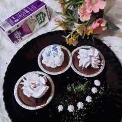 A picture of Chocolate Cupcakes.