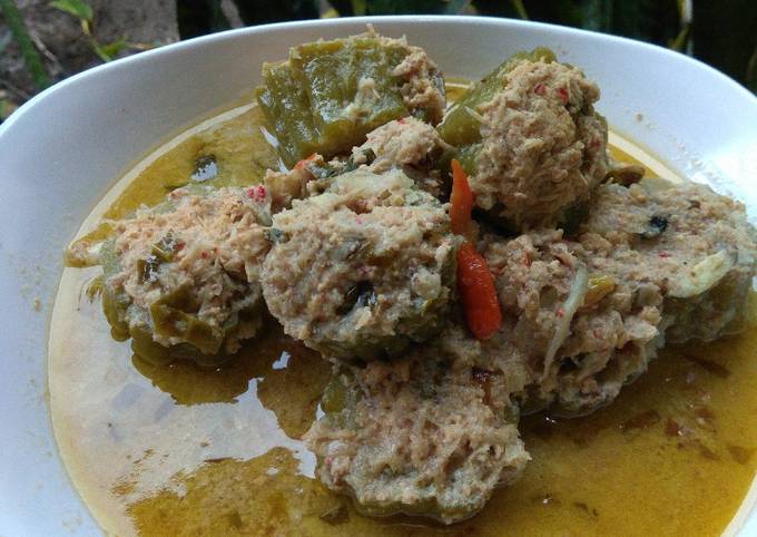 Langkah Mudah untuk Membuat Pare sumpel masak santan (sia bumbu urap)😍😆 Anti Gagal