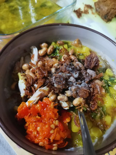 Foto resep Bubur Ayam Kaldu Kuning