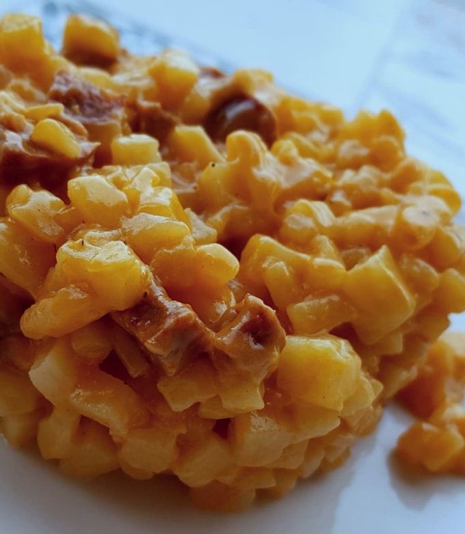 Une photo de Pomme de terresotto ou risotto de pomme de terre au chorizo