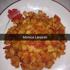 A picture of Sambal goreng kentang.