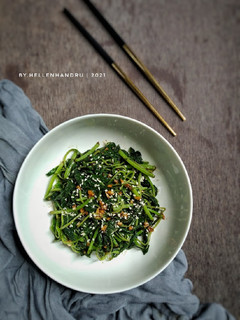 Foto resep Salad Bayam Korea (Sigeumchi Namul)