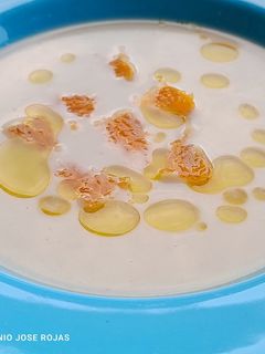 Una foto de Ajo blanco cordobés