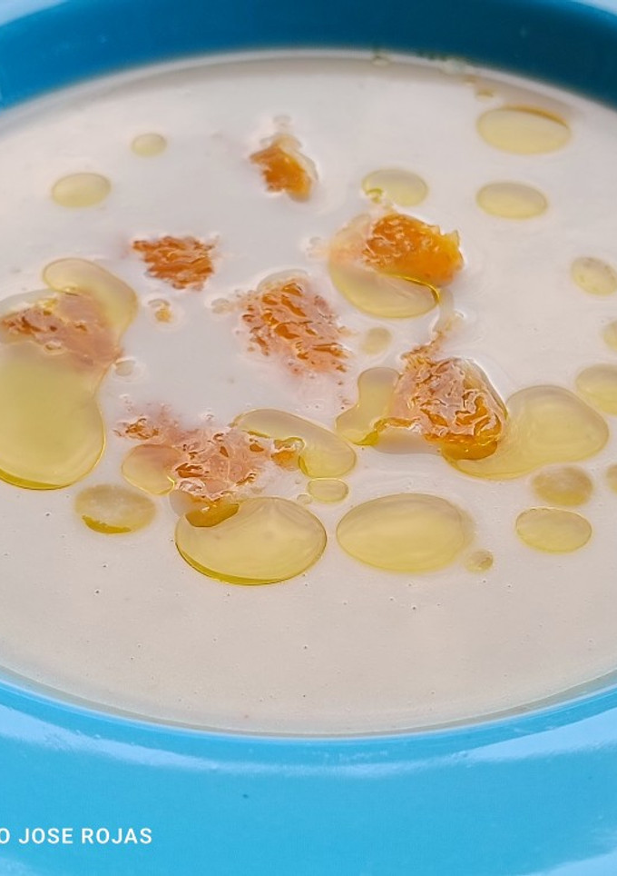 Una foto de Ajo blanco cordobés