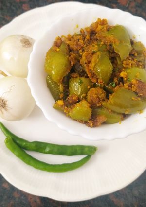 A picture of Shimla mirchi besan sabzi.