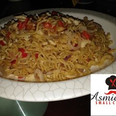 A picture of Stir fry noodles.