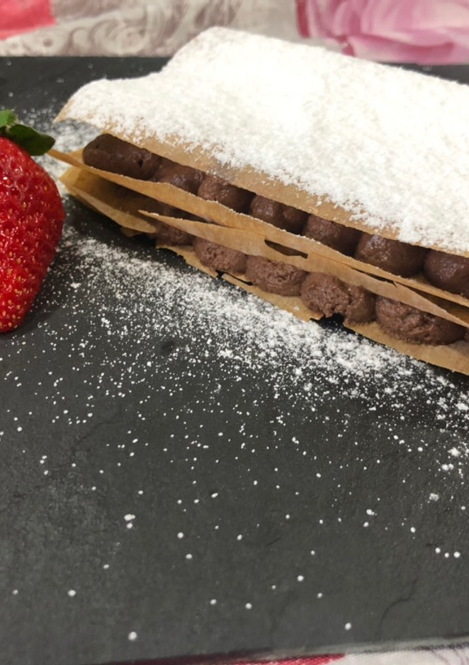 Una foto de Milhojas de chocolate