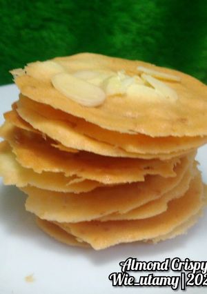 Foto resep Almond Crispy Recook mba @Faikha Fairus 😍😍😍