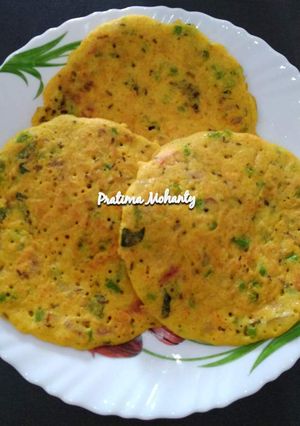 A picture of Mixed Veg Uttapam.