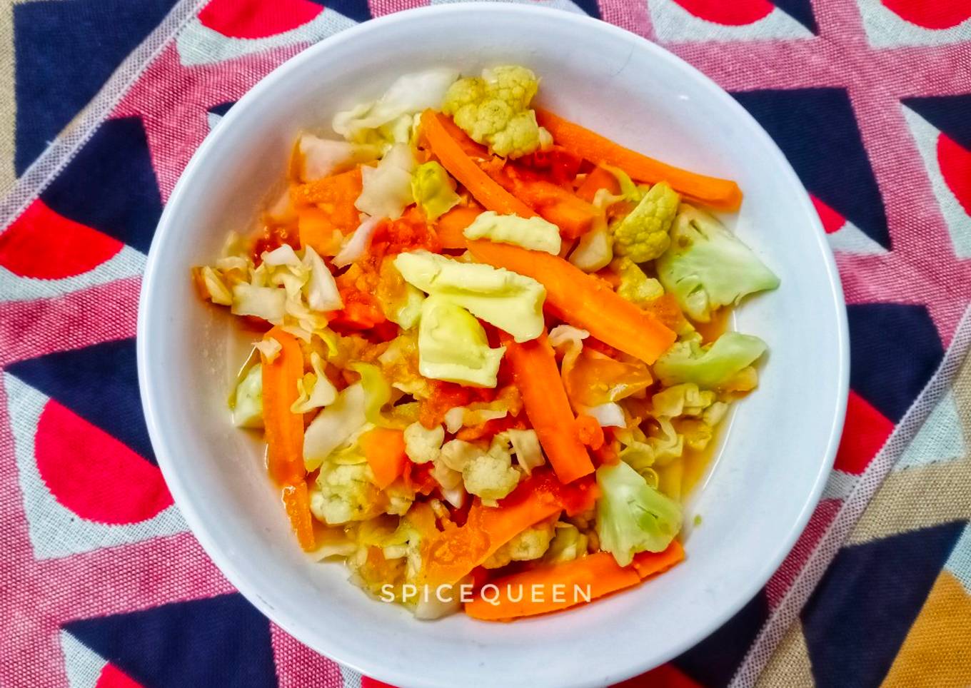 Chhum han (steamed mix vegetables)
