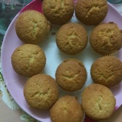 A picture of Orange cupcakes#Cupcake contest.