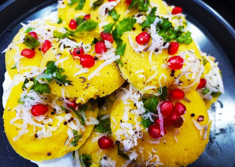 How to Make Recipe of Idli Dhokla