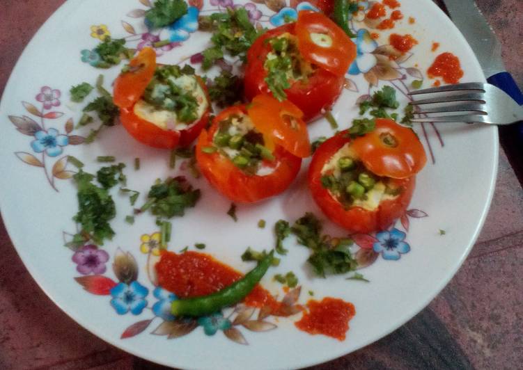 Baked  katori tomato with egg