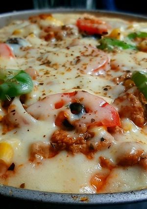 A picture of SPICY PIZZA❤😋😋🔥.