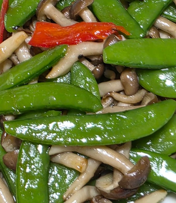 甜豆炒鴻禧菇 的食譜成品照片
