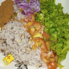 A picture of Rice and beans (garau-garau).