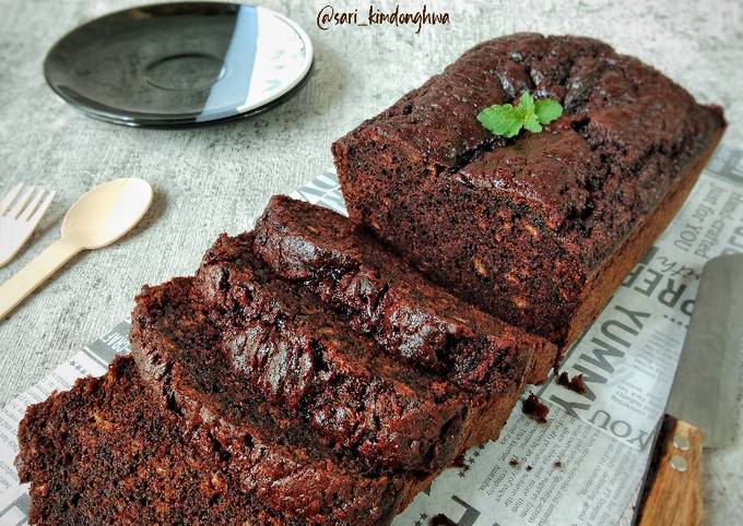 Bagaimana Menyiapkan Banana Moist Chocolate Cake, Enak