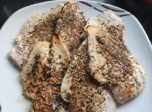 Foto principal de Pechuga de pollo en papel de horno