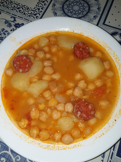 Una foto de Potaje de garbanzos