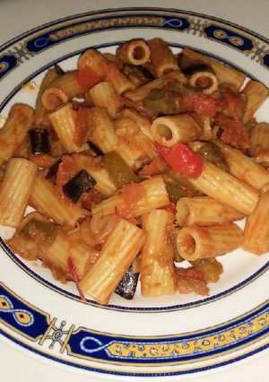 Una foto de Pasta a la Berenjena 🍆