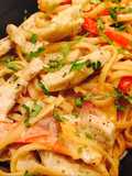 Pasta con pollo en crema ligera ("light")