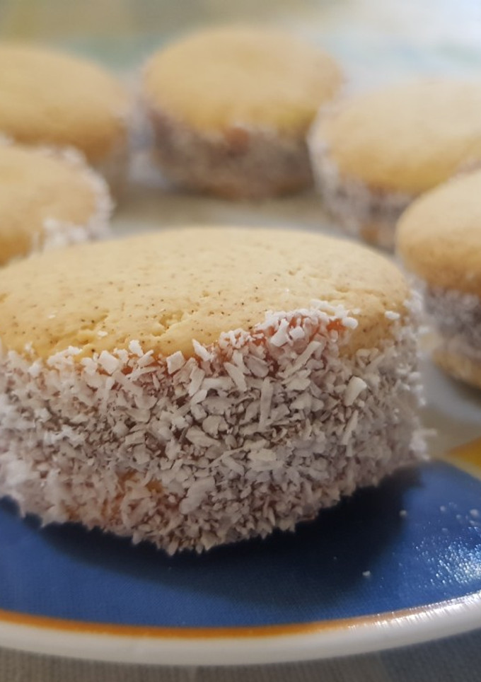 Una foto de Alfajores de Maizena sin gluten versión mejorada