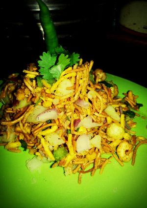 A picture of Chiness bhel.
