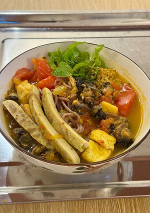Hình của món Bún ốc riêu đậu EatWell.