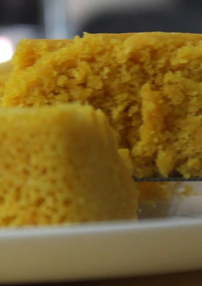 Una foto de BIZCOCHO de COCO y Cúrcuma en 10 min