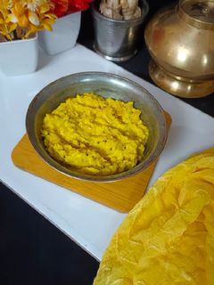विंटर स्पेशल लहसुन अदरक की चटनी (Winter special lahsun adrak ki chutney recipe in Hindi) रेसिपी मुख्य फोटो