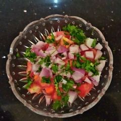 A picture of Tomato Carrot Salad.