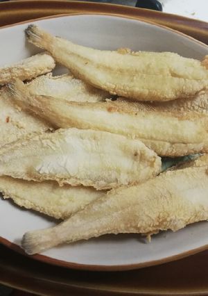 Una foto de Acedías frescas fritas