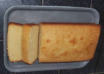Easiest Way to Prepare Appetizing Lemon Pound Cake with a Simple Lemon Glaze