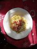 Linguine con pesto di zucchine e bacon croccante