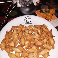 A picture of Namak pary.